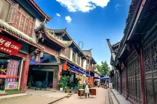 陈铭建议空姐名牌做到肩膀，这里面有什么讲究呢？游戏画面
